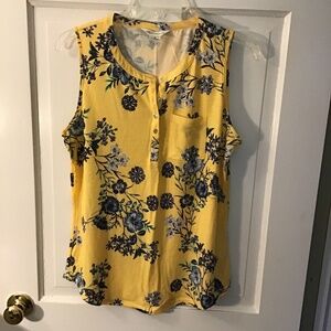 Liz Claiborne sleeveless top